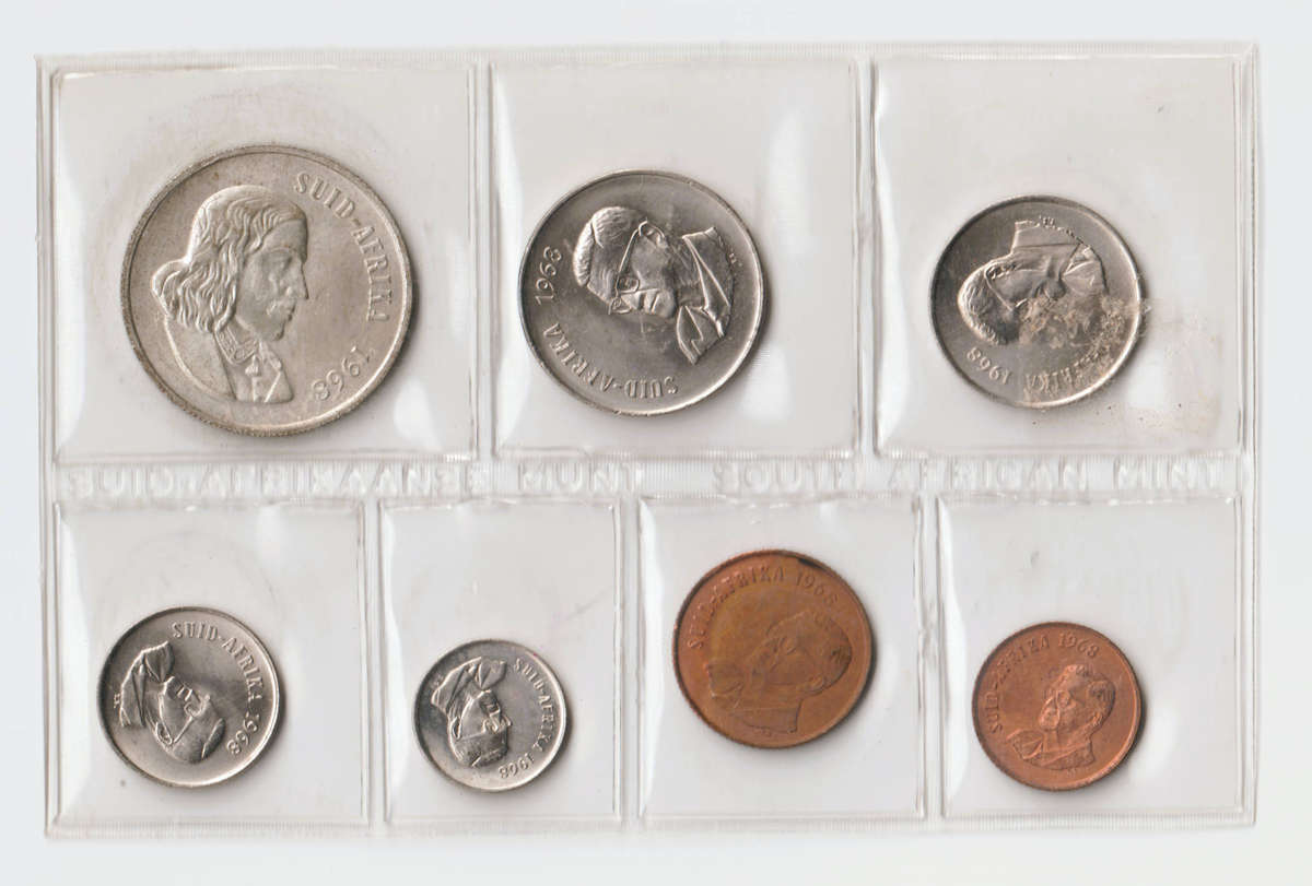 1968 South Africa Mint Set With Silver 1 Rand Excellent condition