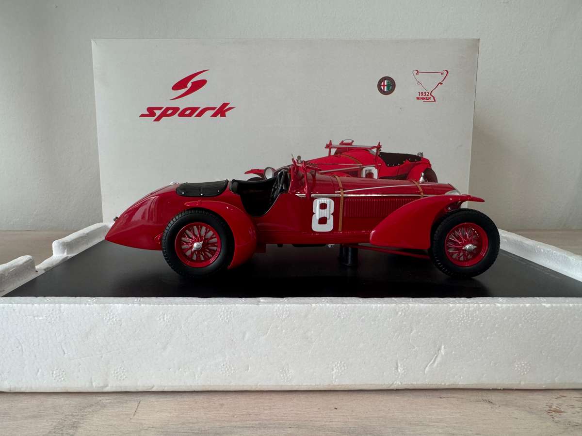 Collectible Spark Alfa Romeo 8C No.8 Le Mans Winner Model