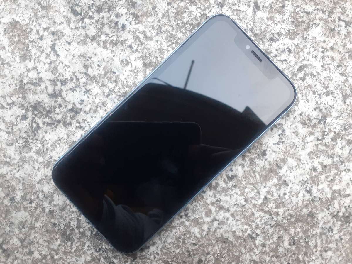 Apple iPhone XR 64GB Blue - PLEASE READ