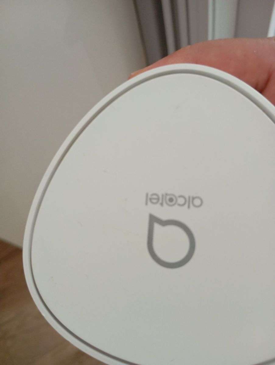 Alcatel Linkhub Router HH72v - LTE Router - Accepts SIM Card