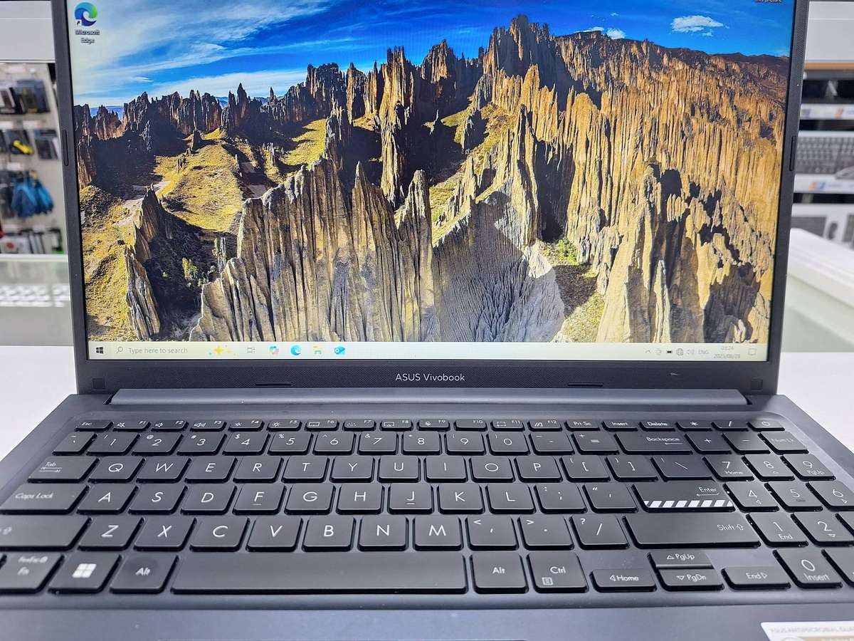 ASUS Vivobook 15 X1504VA Intel i5 13th Gen 8GB RAM 512GB