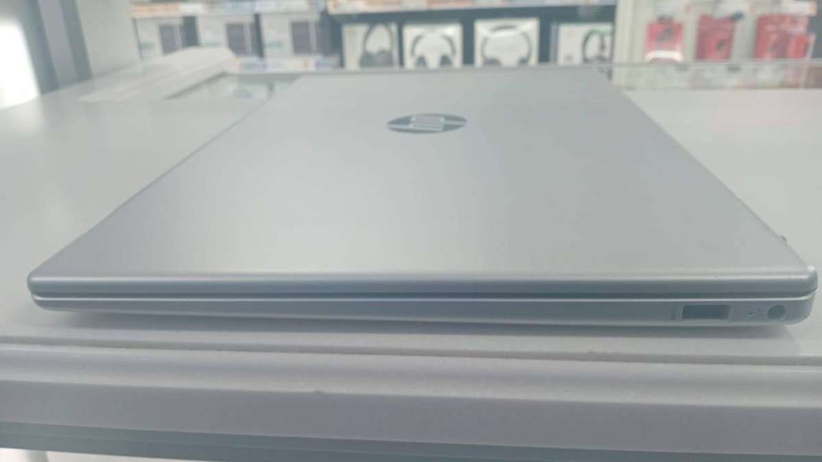 HP 15s-fd0032ni Intel® Core i5-1334U 8GB RAM 512GB SSD Laptop