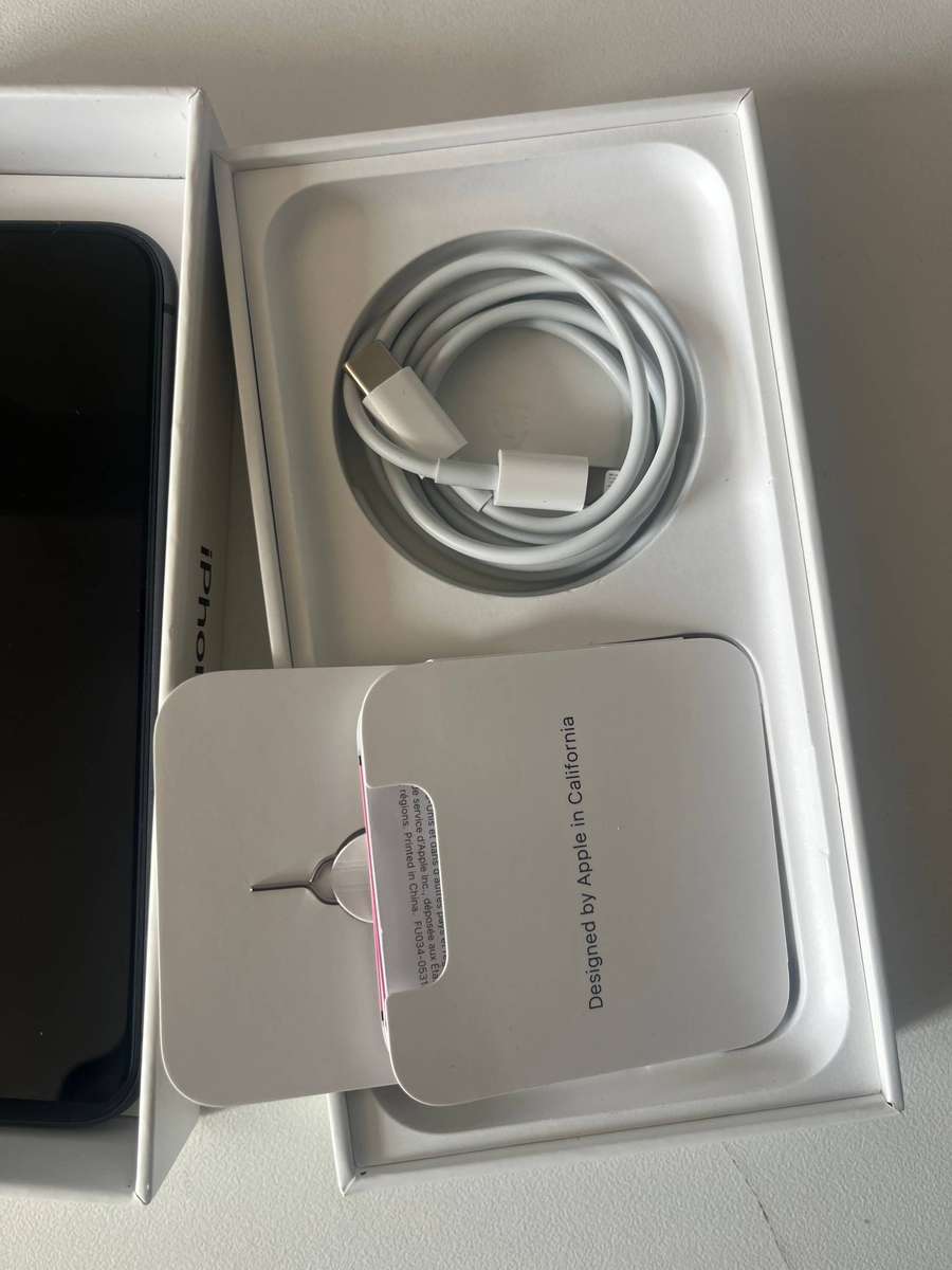 iPhone 11 64GB Black - Pristine Condition