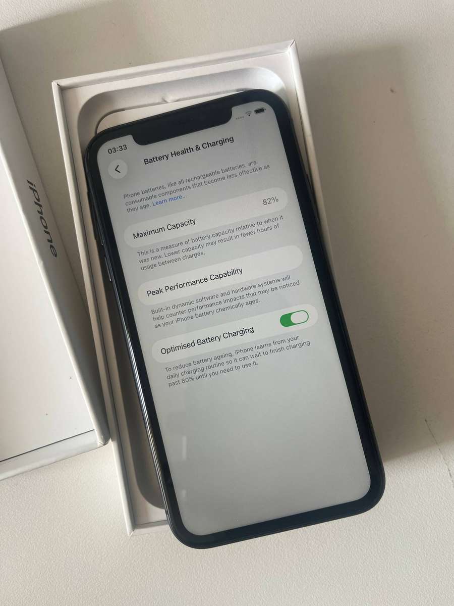 iPhone 11 64GB Black - Pristine Condition