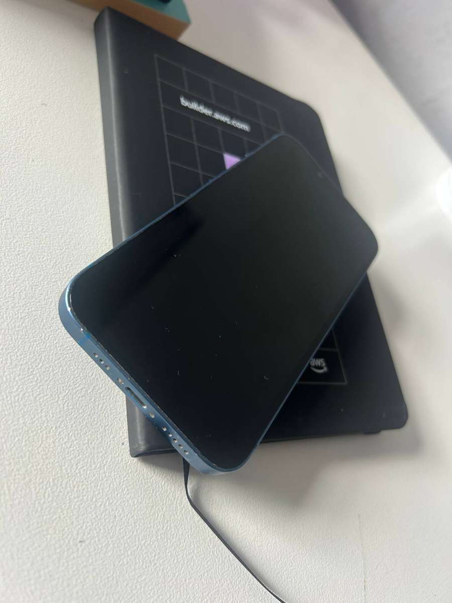 iPhone 13 128GB Blue