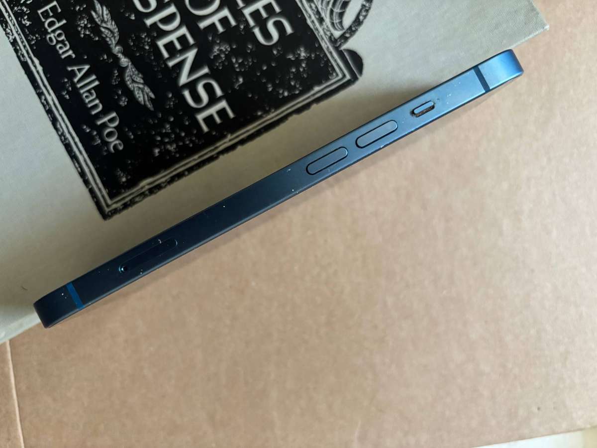 iPhone 13 128GB Blue