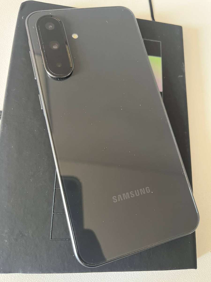 Samsung A36 5GB Dual SIM 128GB Awesome Black - Pristine Condition