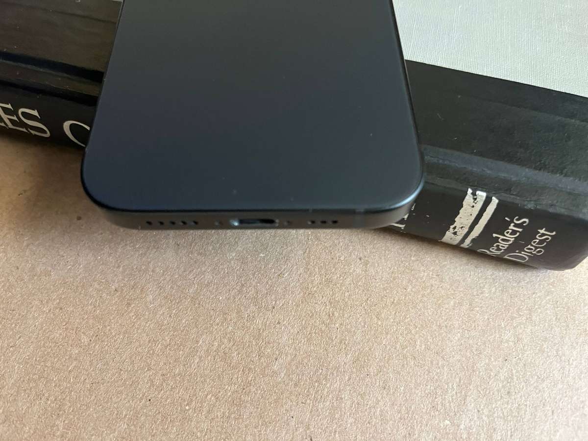 iPhone 15 128GB Black