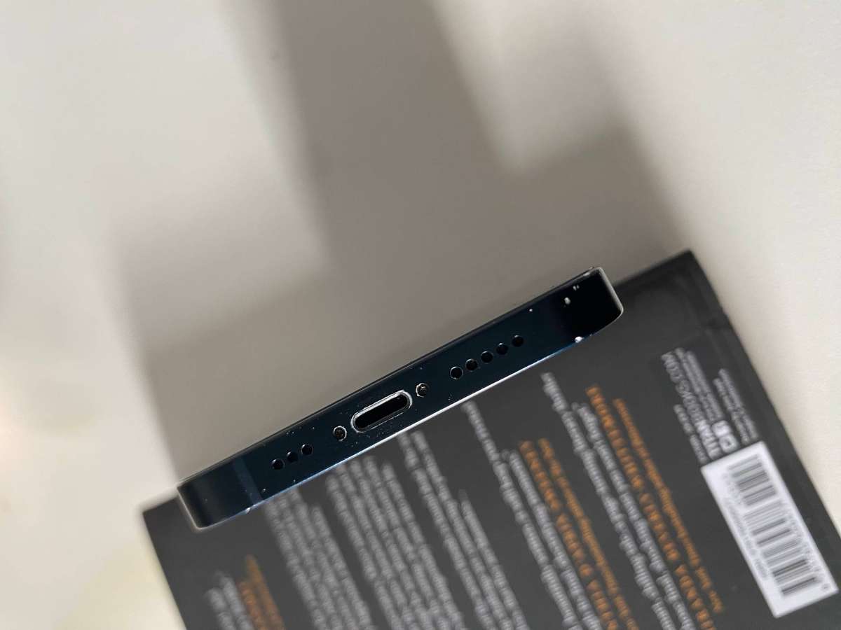 iPhone 13 128GB Midnight - 71% Battery health