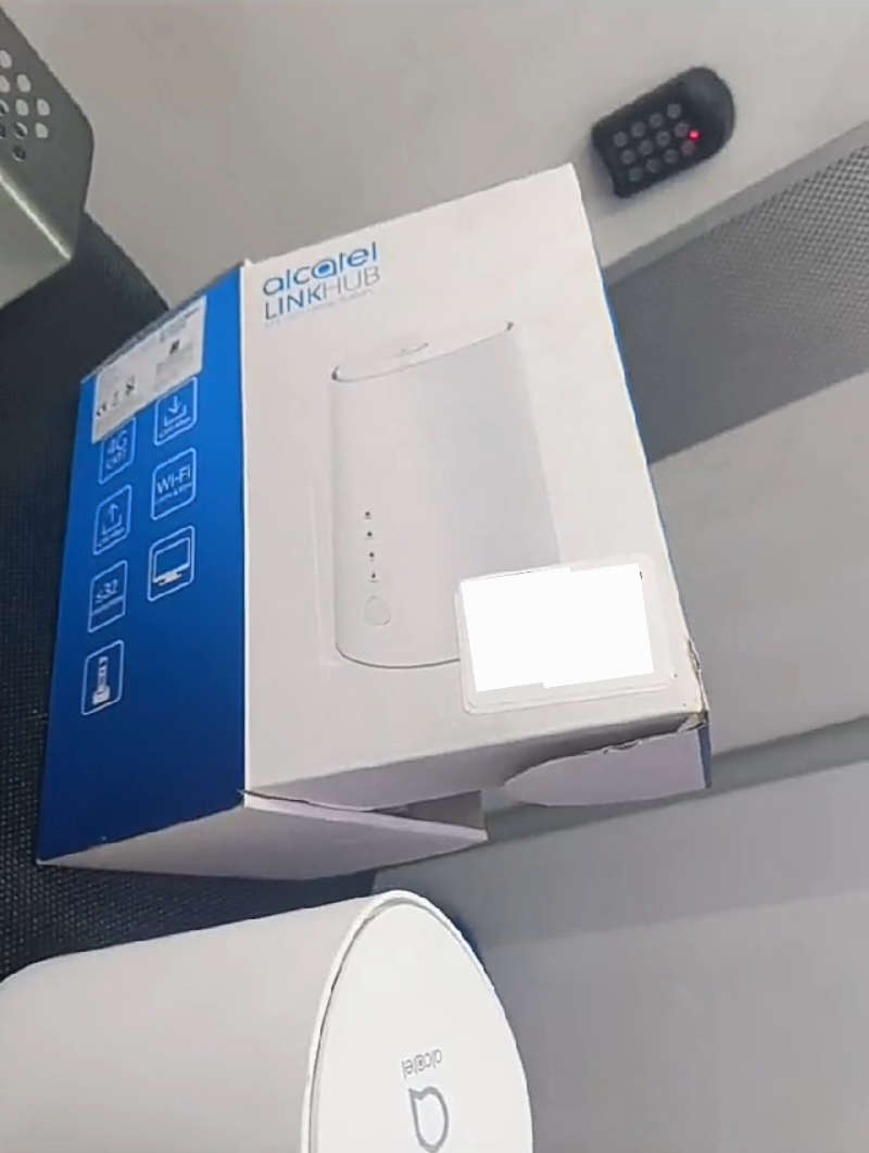 Alcatel Linkhub Router HH72v - LTE Router - Accepts SIM Card