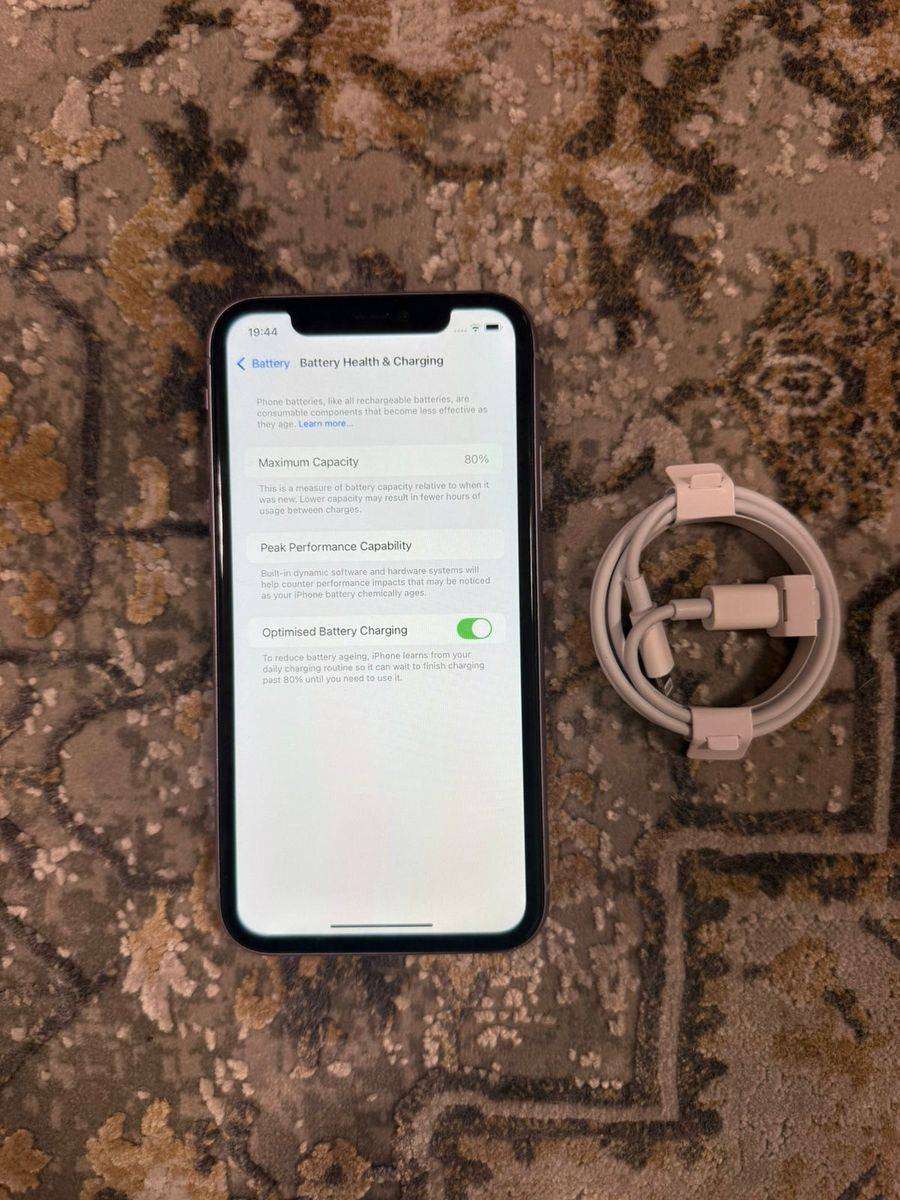 iPhone 11 64GB Purple