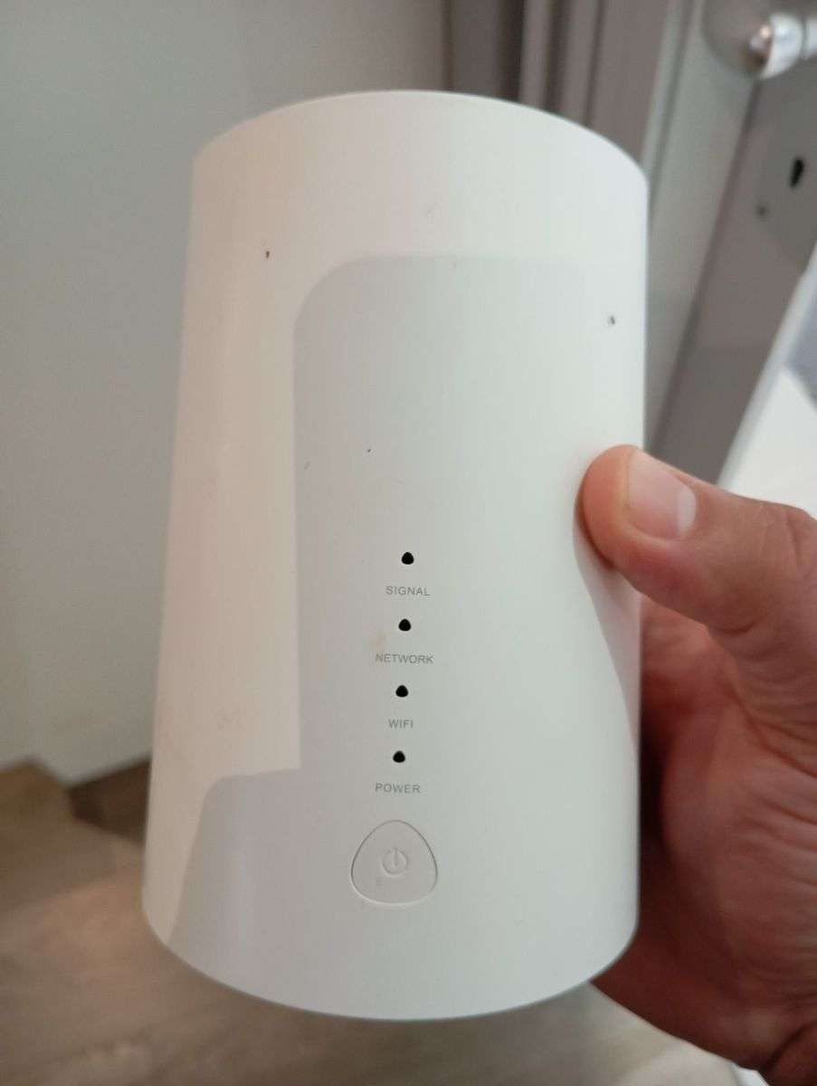 Alcatel Linkhub Router HH72v - LTE Router - Accepts SIM Card