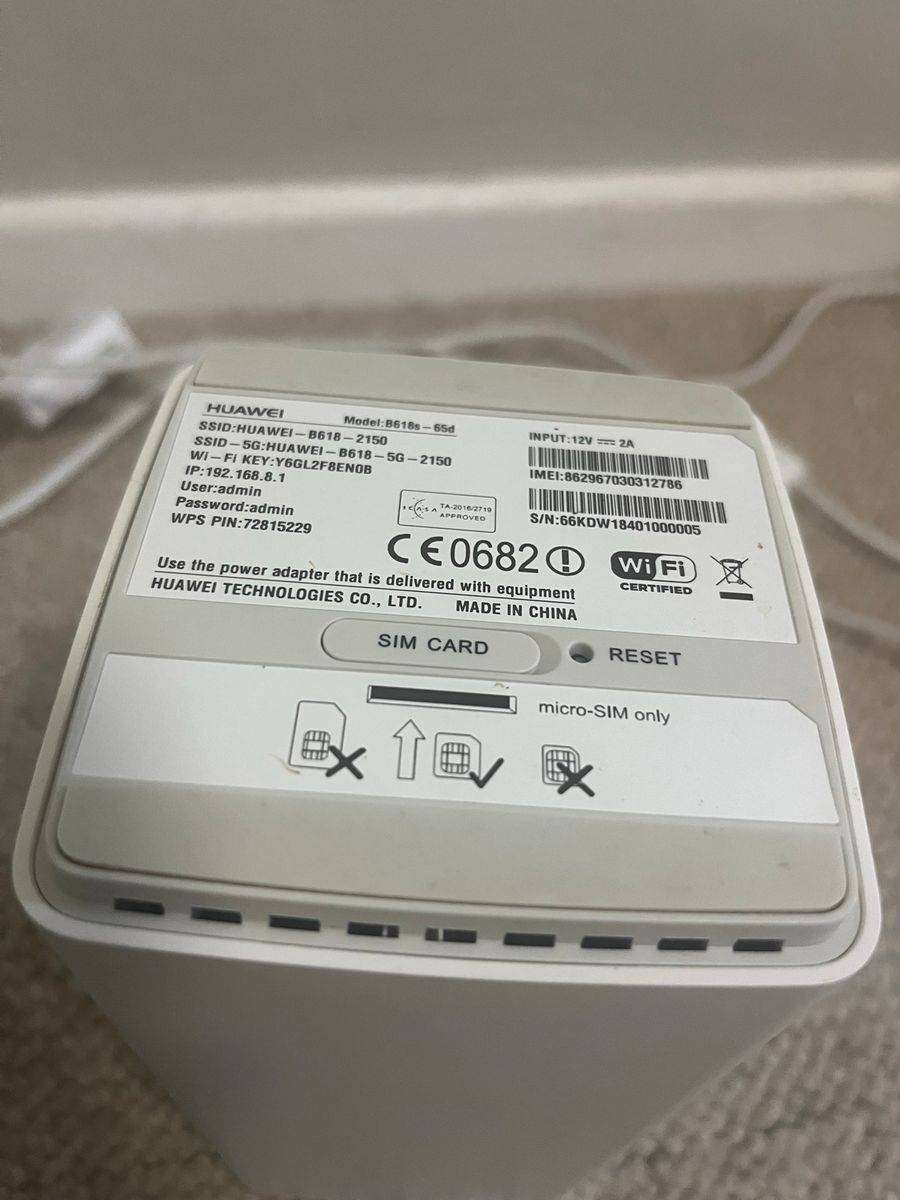 Huawei B618s-22d 4G LTE Router - Accepts SIM card