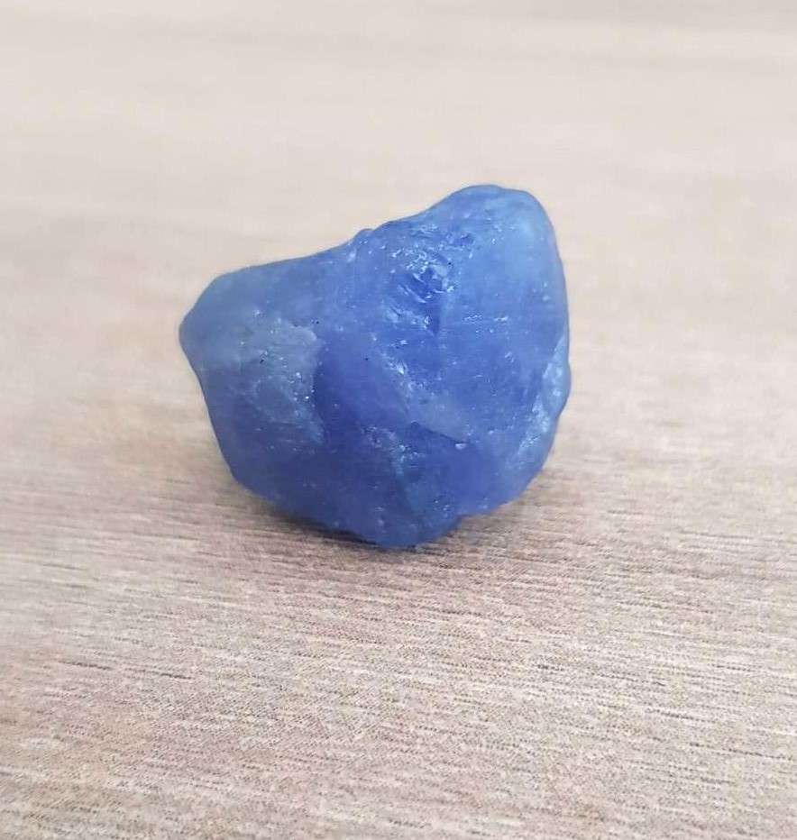 TANZANITE 23.34Cts. NATURAL VIOLET BLUE  ROUGH