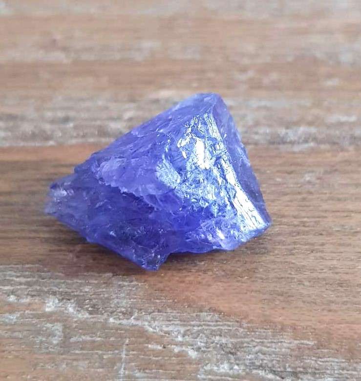 TANZANITE 15.97Cts. NATURAL VIOLET BLUE  ROUGH
