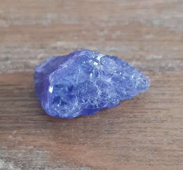 TANZANITE 15.97Cts. NATURAL VIOLET BLUE  ROUGH