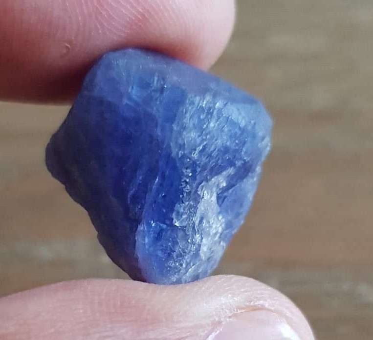 TANZANITE 46.69Cts. NATURAL VIOLET BLUE  ROUGH