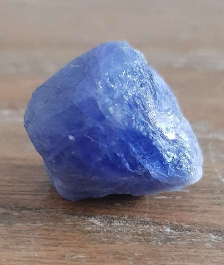 TANZANITE 46.69Cts. NATURAL VIOLET BLUE  ROUGH
