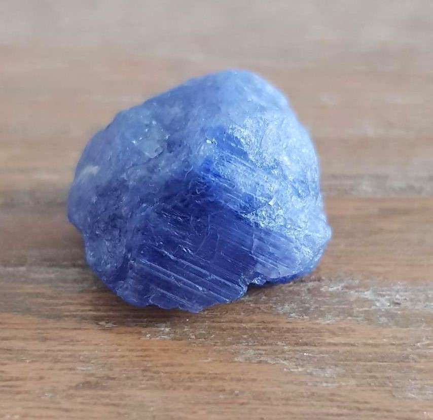 TANZANITE 51.75Cts. NATURAL VIOLET BLUE  ROUGH
