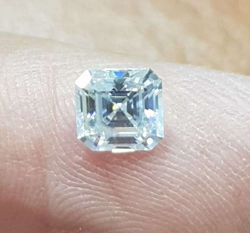 0.80CT  MOISSANITE ASSCHER CUT VVSI D BRILLIANT CUT** IGIC CERTIFICATE**
