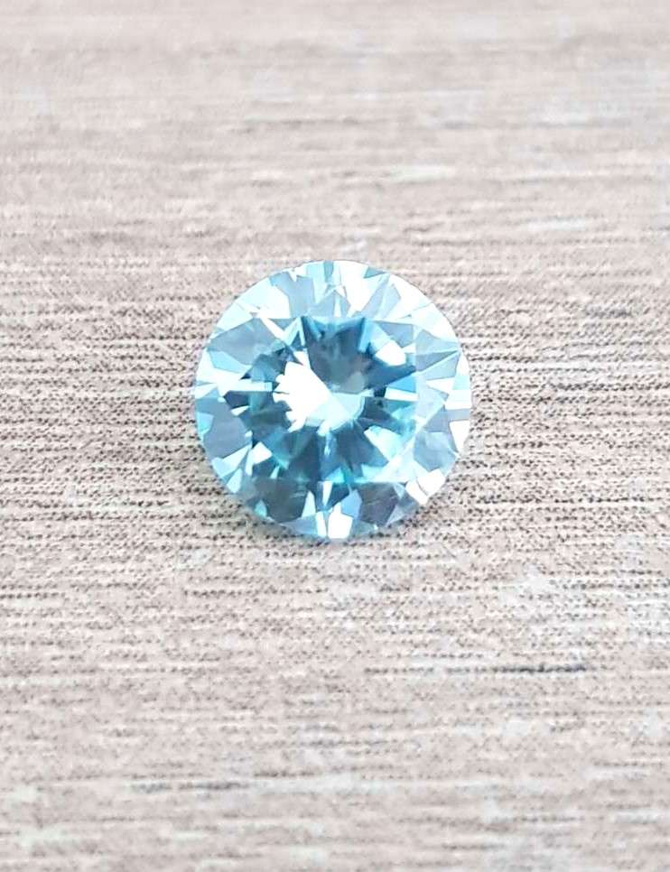 Moissanite 1.00ct  VVS1 Light Blue Round Brilliant Cut Loose Moissanite