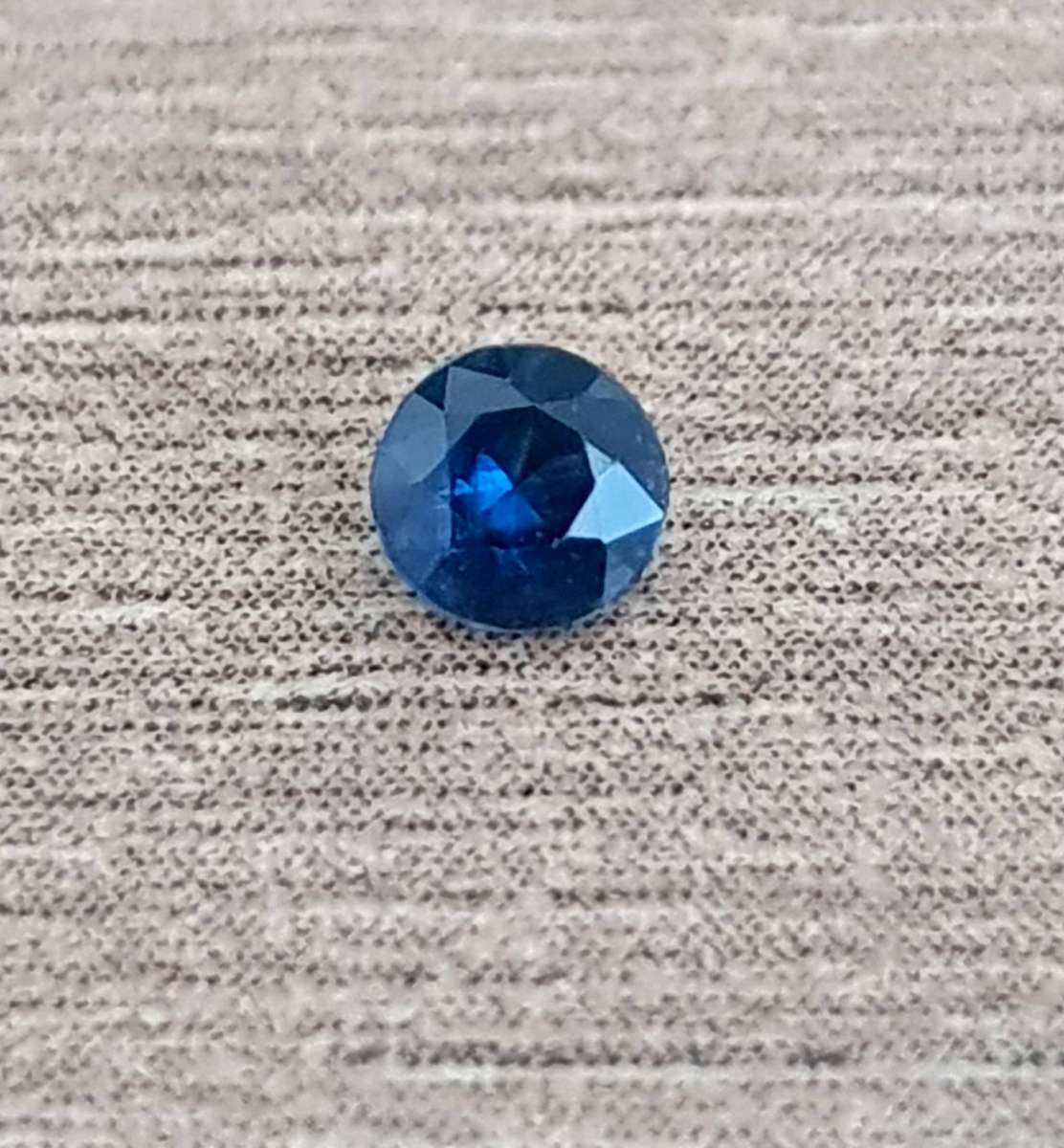 0.11ct Blue Sapphire 2.7mm Round Brilliant  **Heated Only**, Australia Gem