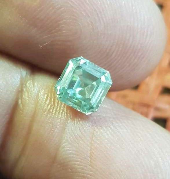 1.80CT  MOISSANITE GREEN ASSCHER CUT VVSI  BRILLIANT CUT