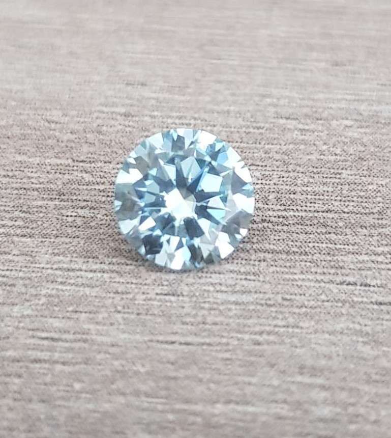 Moissanite 1.00ct  VVS1 Light Blue Round Brilliant Cut Loose Moissanite