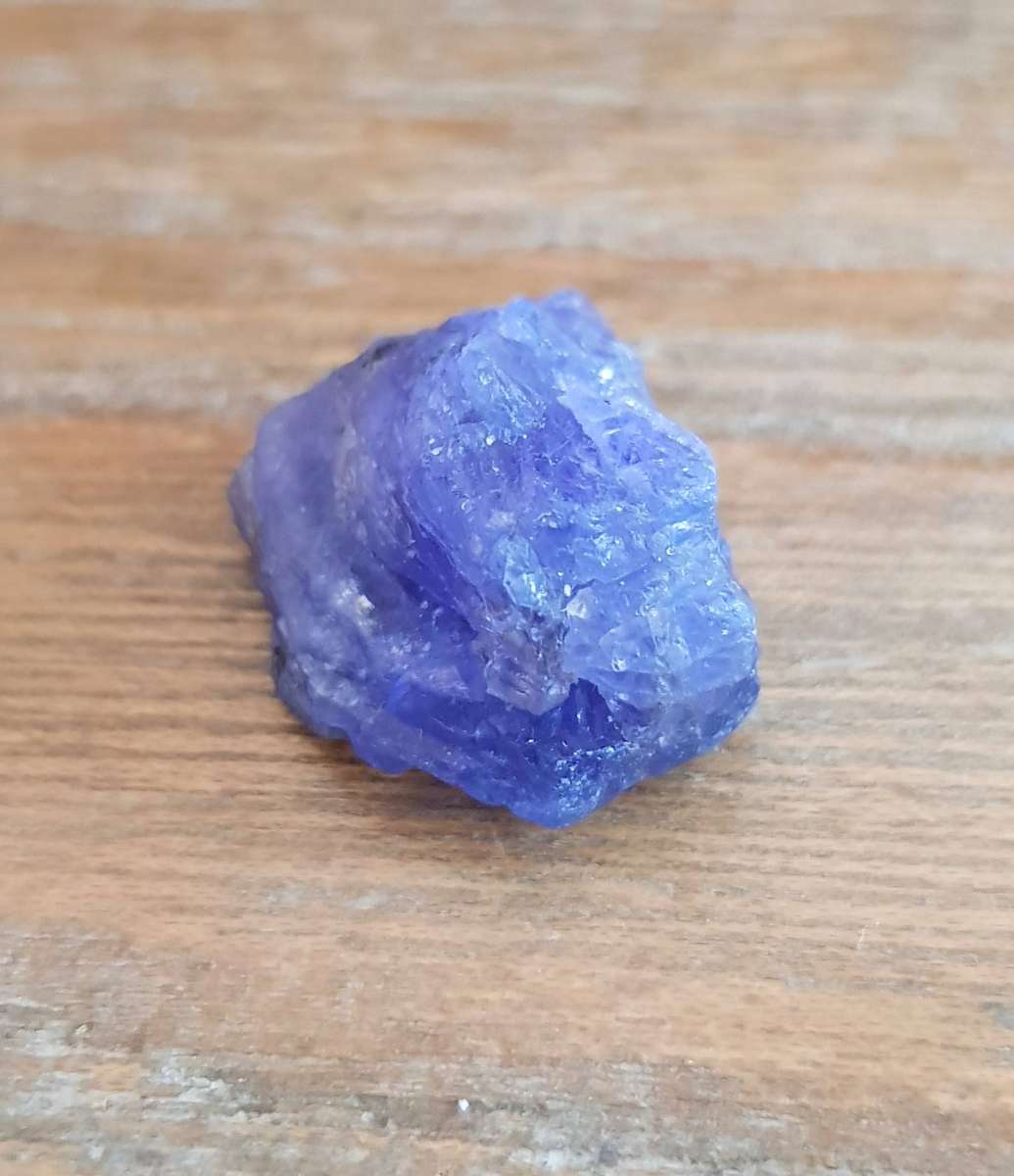 Tanzanite 25.41cts. Natural Violet Blue Rough