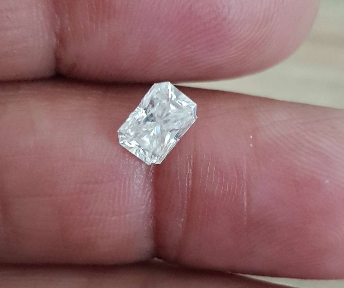 1Cts Moissanite Radiant Cut  5.25x6.71mm VVSI D BRILLIANT CUT