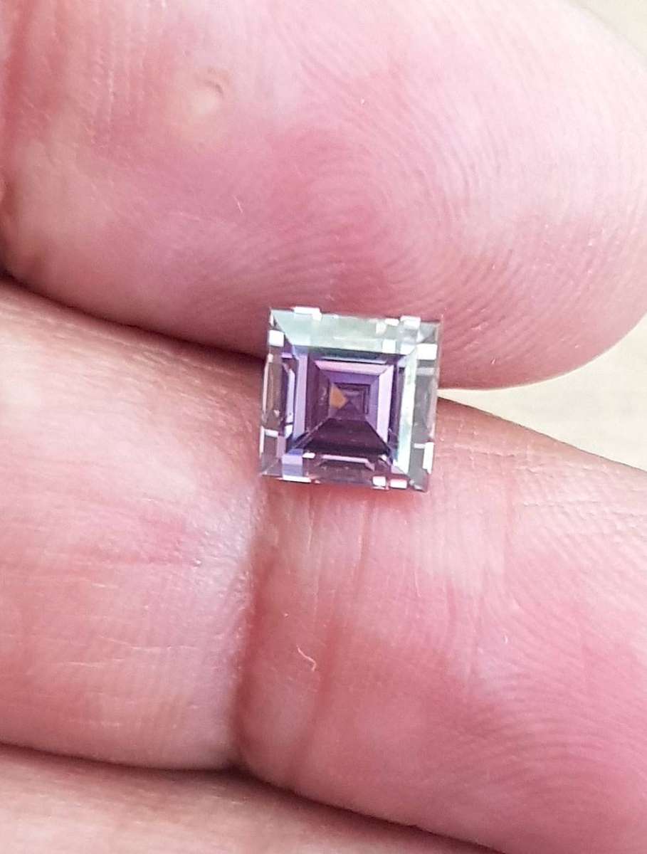 1.99CT  MOISSANITE PURPLISH PINK SQUARE CUT VVSI  BRILLIANT CUT**