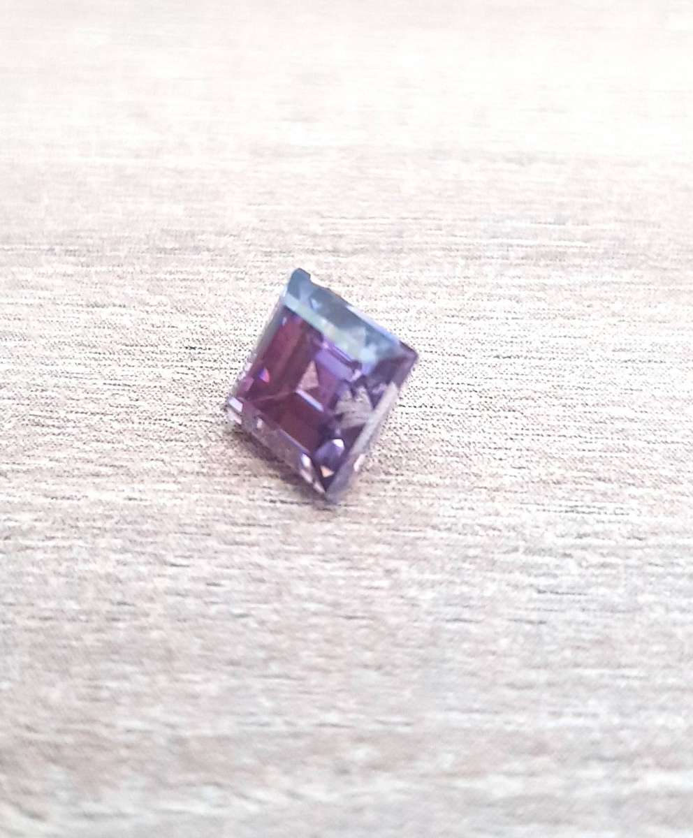 1.99CT  MOISSANITE PURPLISH PINK SQUARE CUT VVSI  BRILLIANT CUT**
