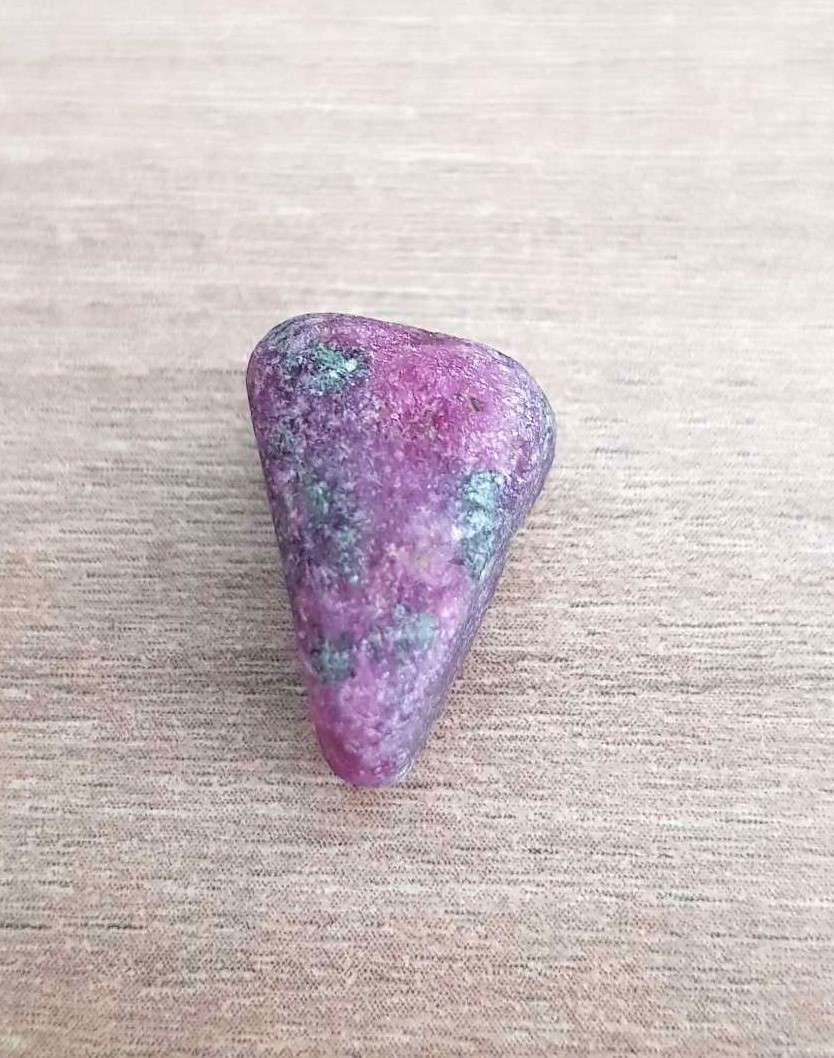 14.35Ct.  Ruby Zoisite Rough Top Purplish Red Natural