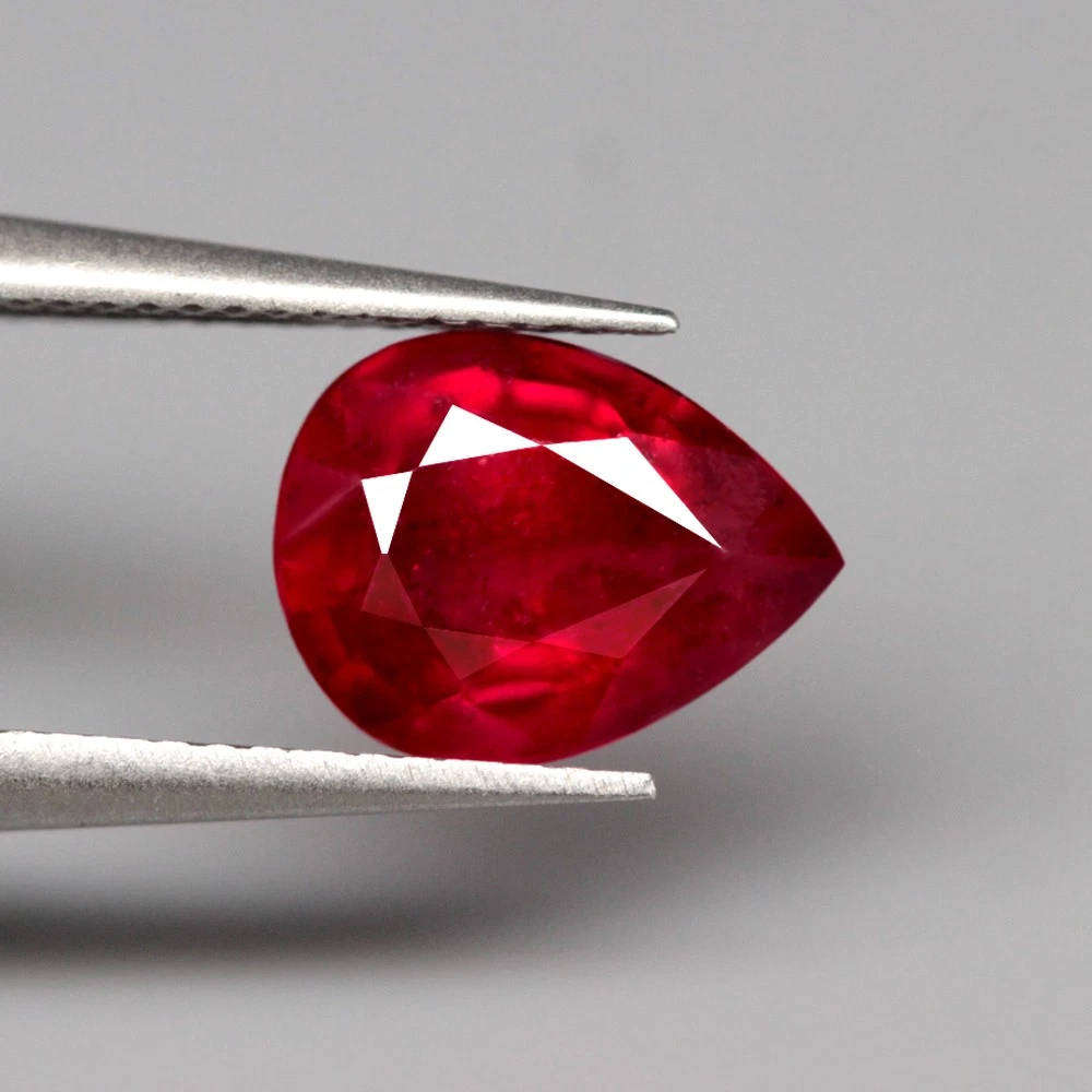 2.06Ct.  Ruby Top Red Pear Cut Beautiful Sparkles Color! Natural Gemstone Madagascar