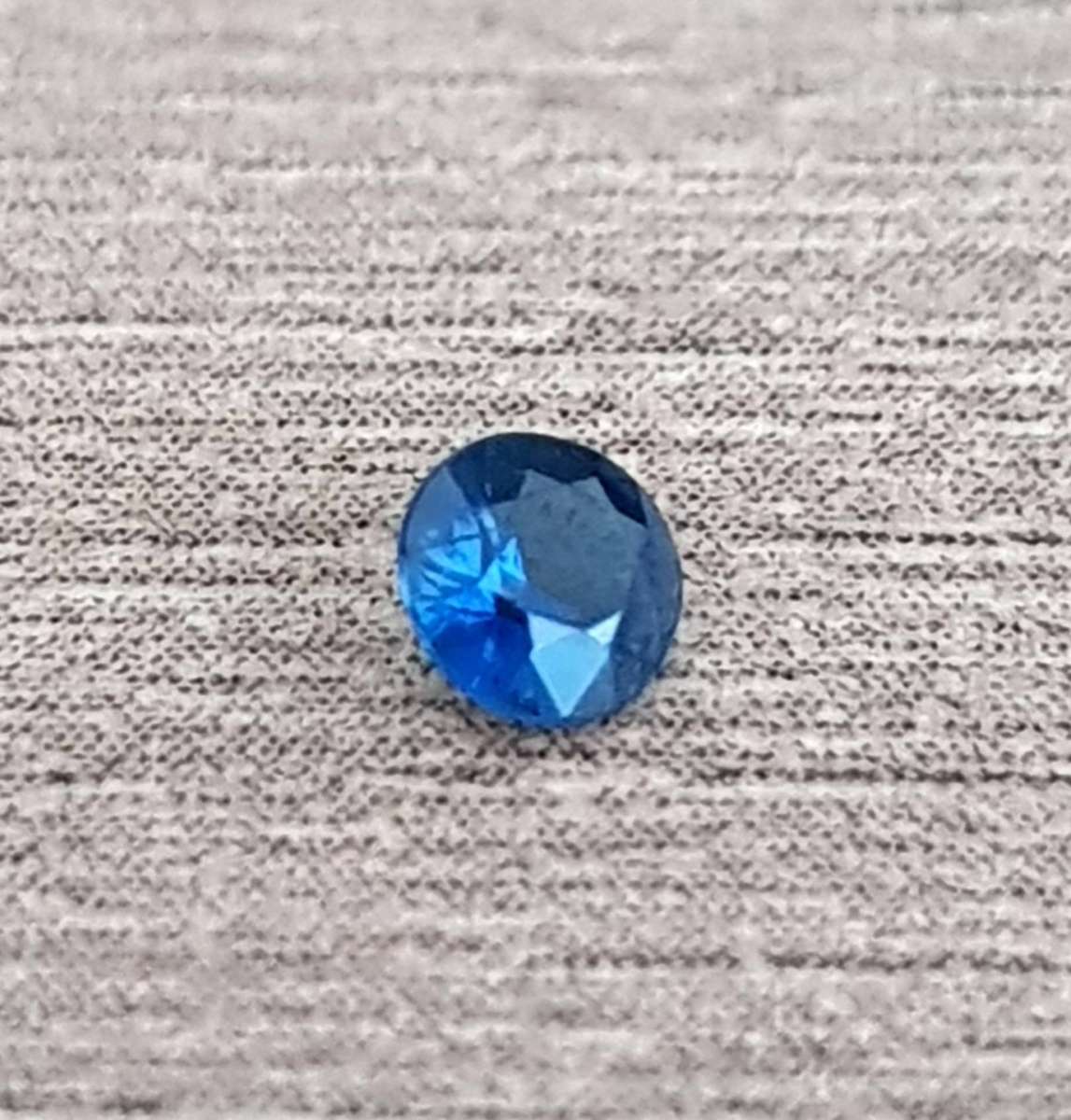 0.11ct Blue Sapphire 2.7mm Round Brilliant  **Heated Only**, Australia Gem