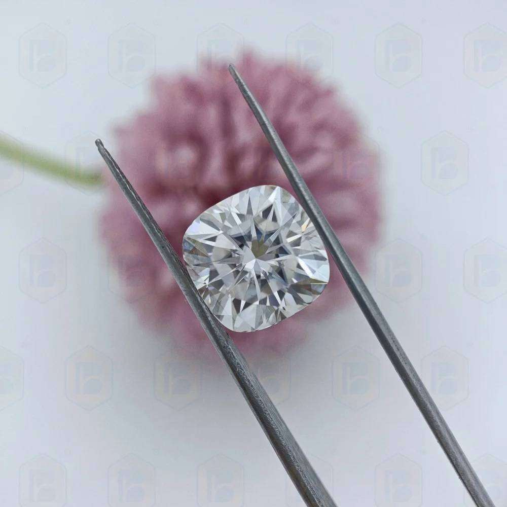 2Cts Moissanite Cushion Cut Cut  7x7mm VVSI D**GRA Certified** BRILLIANT CUT