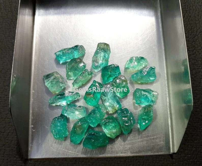Green Apatite Rough Untreated Size 12-15 MM Gemstone, Loose Gemstone, Crystals Natural