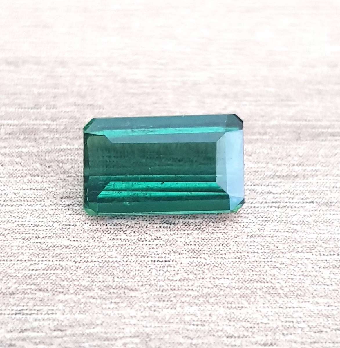 2.18ct  Green Tourmaline Octagon 9.5x6mm** Bluish Green** Natural - Unheated Africa Gemstone