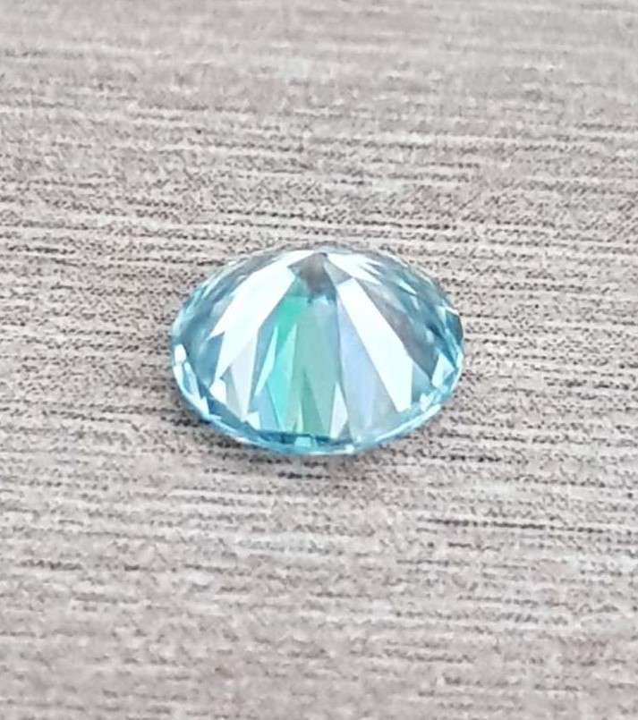 Moissanite 1.00ct  VVS1 Light Blue Round Brilliant Cut Loose Moissanite