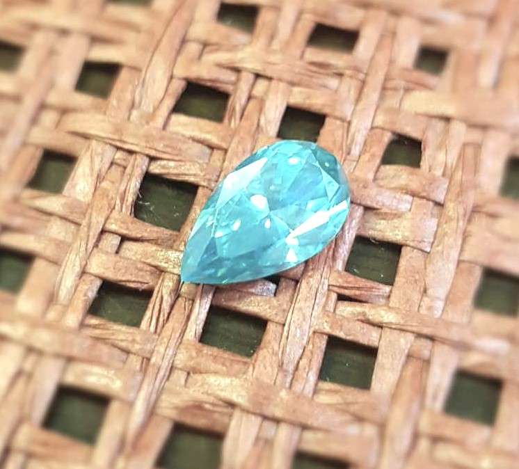 1.73CT  MOISSANITE BLUE PEAR CUT VVSI  BRILLIANT CUT