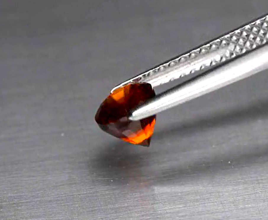 0.84ct  Hessonite Garnet  Round Medium Orange , Madagascar Natural