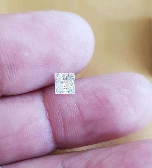 0.71Cts  DIAMOND PRINCESS CUT**CERTIFIED** SI1 NATURAL
