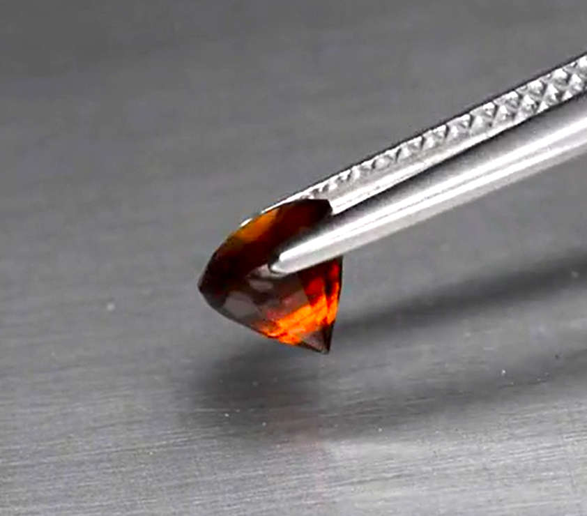 0.84ct  Hessonite Garnet  Round Medium Orange , Madagascar Natural