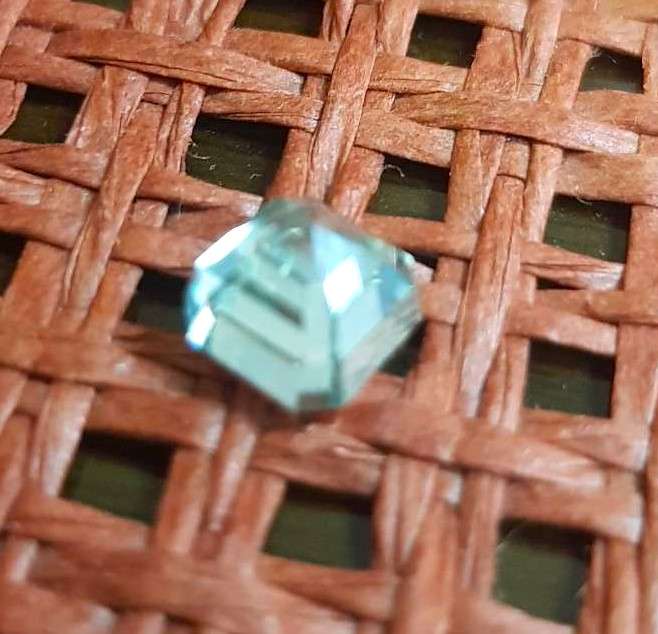1.80CT  MOISSANITE GREEN ASSCHER CUT VVSI  BRILLIANT CUT