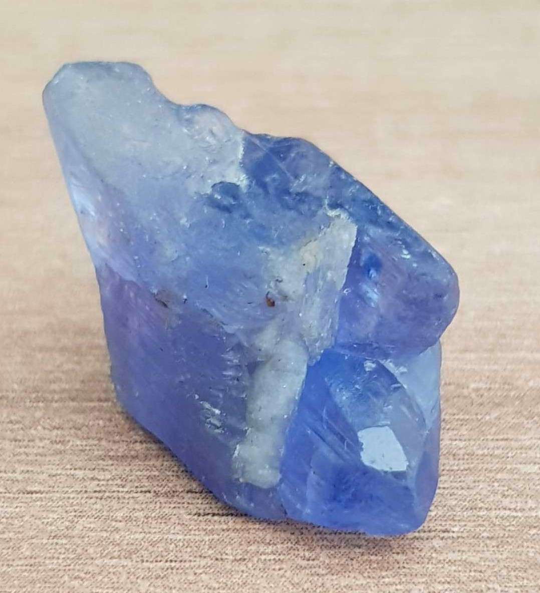 TANZANITE 21.32Cts. NATURAL VIOLET BLUE  ROUGH