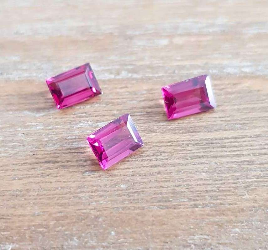 1.10ct Rhodolite Garnet Cherry Pink Color & Full Fire Natural Gem