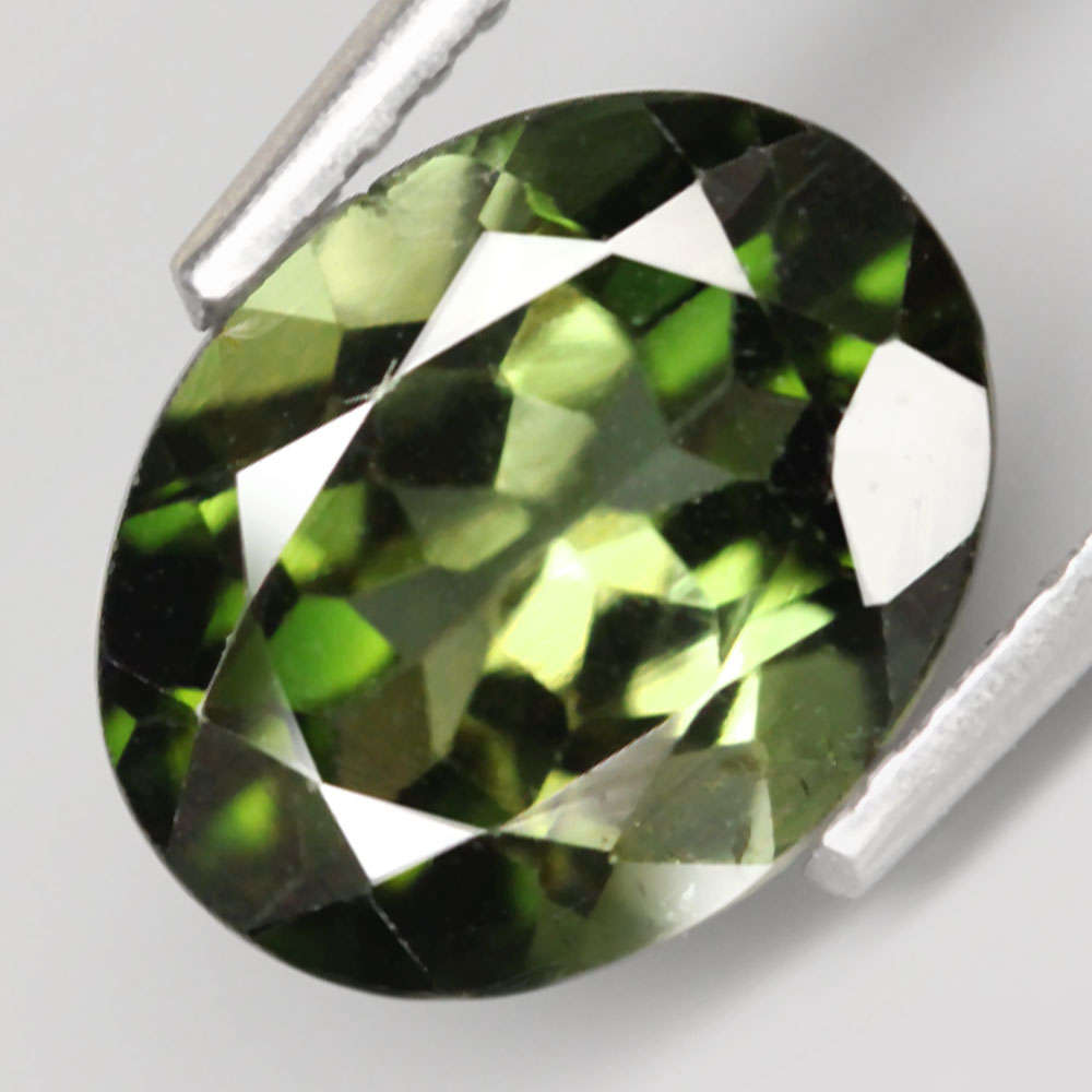 2.26Ct. Tourmaline Green Color Oval Facet VVSI Unheated Mozambique Natural Gemstone