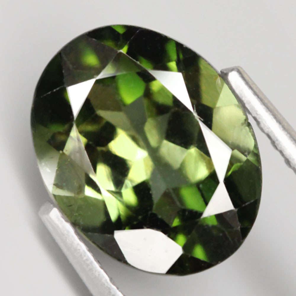 2.26Ct. Tourmaline Green Color Oval Facet VVSI Unheated Mozambique Natural Gemstone