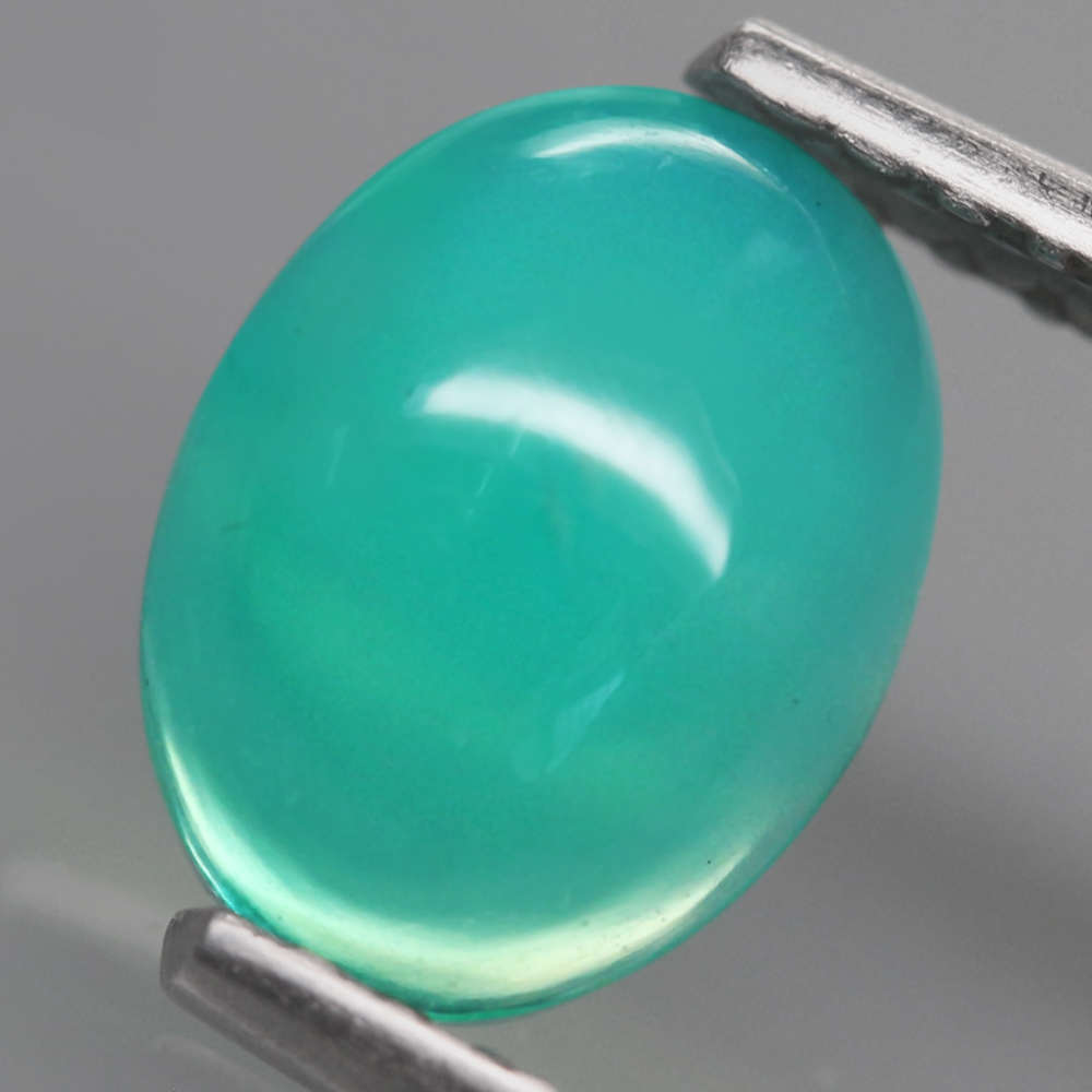 0.65Ct.  Opal Oval Cabochon Multi Colors Glittering Rainbow 3D! Ethiopian Natural