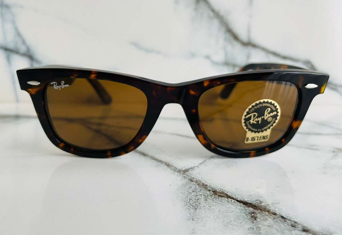 Ray-Ban Wayfarer Classic Sunglasses  size 50mm RB2140  Tortoise / brown Lense